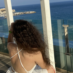 just me ✨🦋