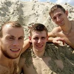 Илья Скавронський