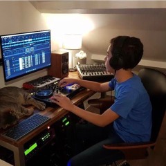 Dj_Lucid