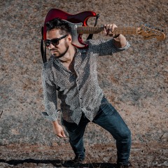 Héctor Guitarrista 8