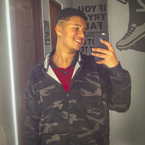 مهرجان عشري وابراهيم (وبشيل سكاكين بكراسي ) اسلام كابونجا  توزيع فيجو الدخلاوي  مهرجانات 2025.m4a