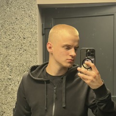 Артем Плотніцький