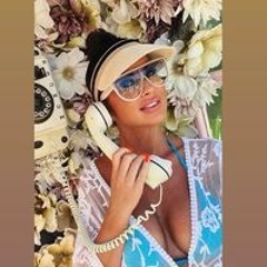 Stream Zsuzsi Cseuz music | Listen to songs, albums, playlists for ...