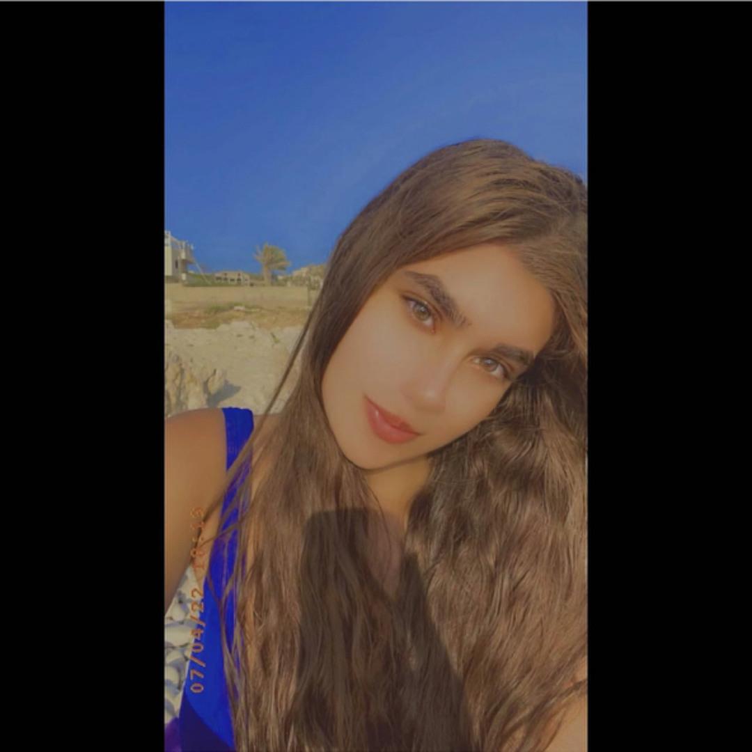 Cynthia's profile picture radiating playful energy