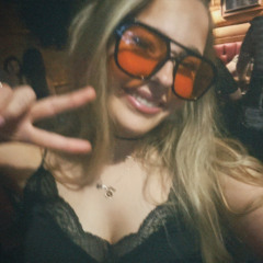 Caitlin Critchley☽