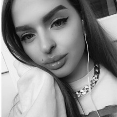 Аня Николаева