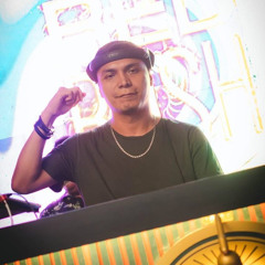 DJ NASH