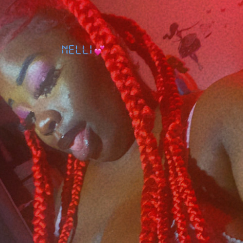 Nelli Li📸👣’s avatar