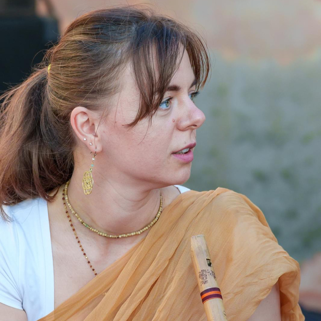 ISHWARI’s avatar