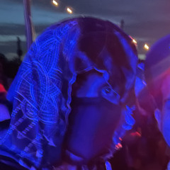 glovesnhugs