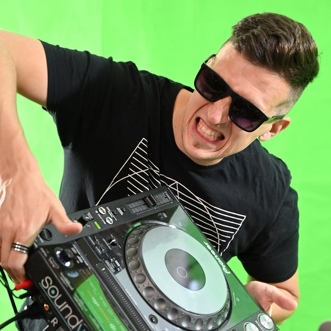 Stream KiM0 music | Listen to songs, albums, playlists for free on