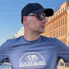 Михаил Петров