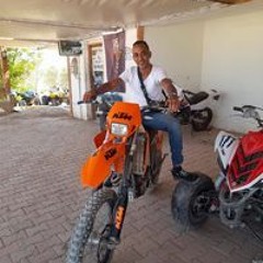 ايمن ابوصابر