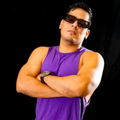 WHO VS EL MUNDO ENTERO - (PERCY DELICIOUS & DIMITRIS SIN PVT) GRATIS