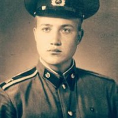 Олег Торопов