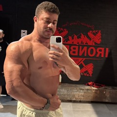 Marcos Giant