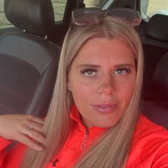 Katie Carr