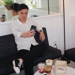 Việt Nguyễn