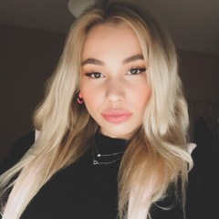 Laurietka🦎🌻 ʞɐuı ʇǝʌs ťǝıpıʌ ɐ̗ɯ íʌɐᙠ🌝