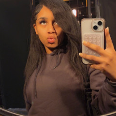 Riyah-louisexo