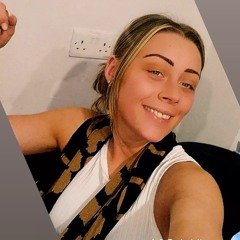 Челси Хармон