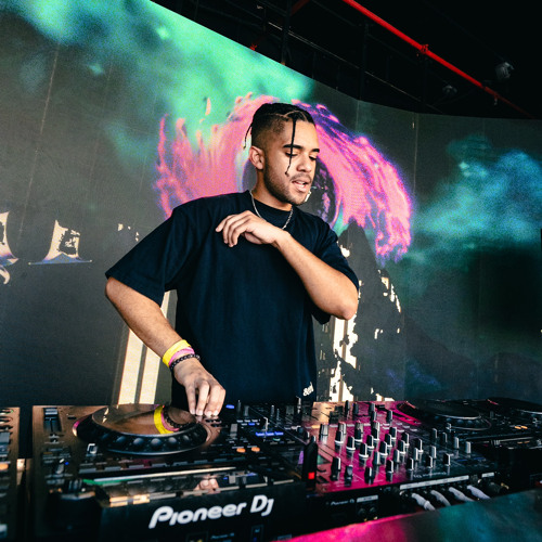 Chicken Soup X What's The Move (BERNZIKIAL Redone Live Edit)