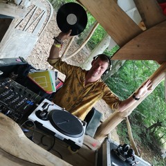 rocplusmusic  [between_us] (Official Profile)