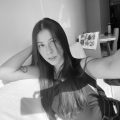 M • Camila Adarve