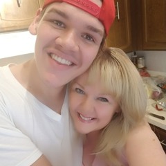 Debbie -mom of @bencanrao