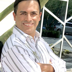 Lic. Julio Negri