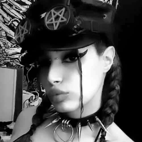 Zoey Rochdi’s avatar