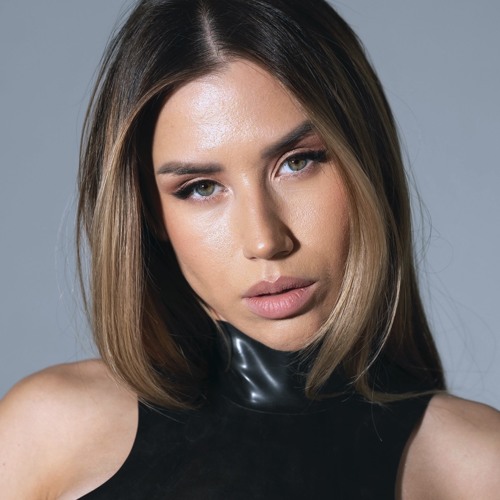 KRISMI artist photo