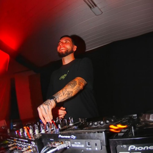 Vitor Souza - DJ Set #02 | Minimal/Tech House Warmup | Bedroom Sessions