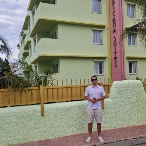 24 Hour Experience - Need A Man