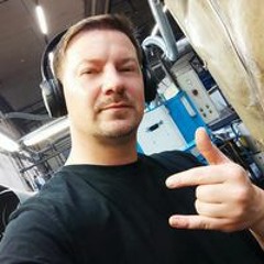 Tooman Májkkl