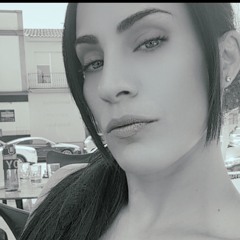 @Moira_DelValle