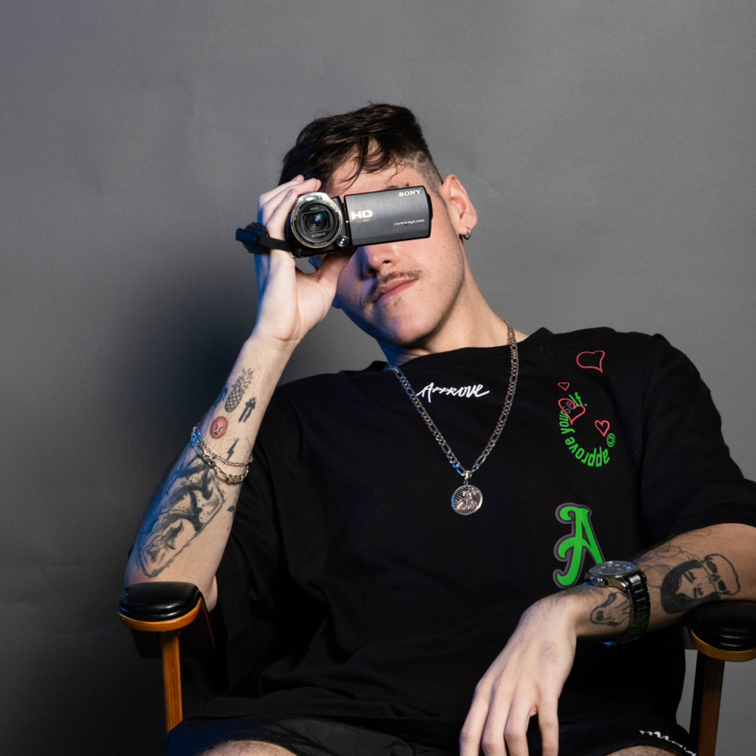 Stream Pipo (BR) music | Listen to songs, albums, playlists for