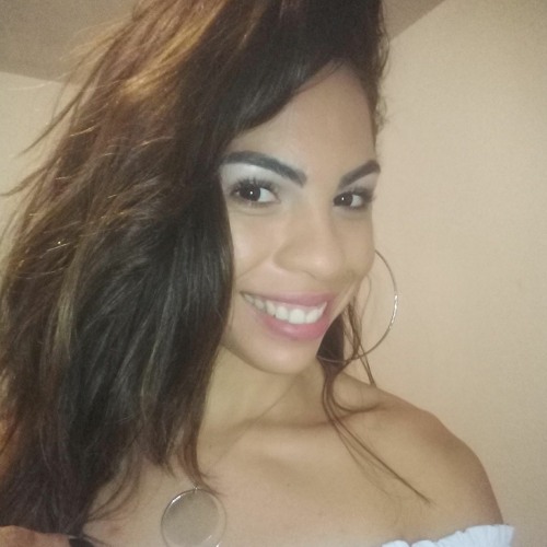 Renata Carrilho’s avatar