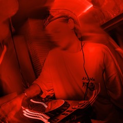 TWEEK UC