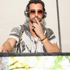 Andy V