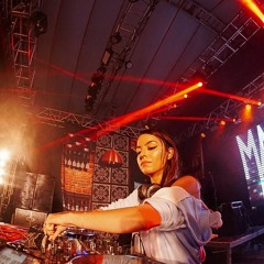 DJ MARIANA SIOLI