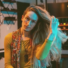 Changing (acoustic folk, singer/songwriter, sentimental)