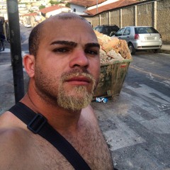 Pedro Do Grau de rua