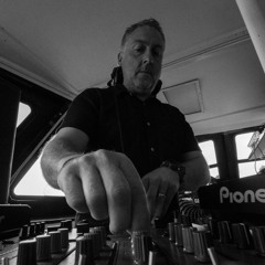 DJ Michael Hone