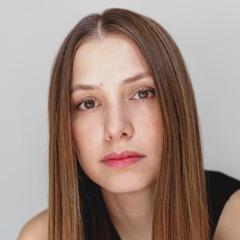 Alicia Hahn