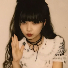- ̗̀ ♡  ̖́-