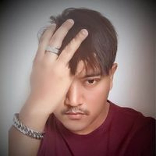 Khomsan Thon Nongyaow’s avatar
