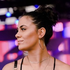 Kellyn Carolini Mello