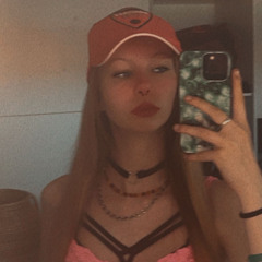Lil.Elaine19