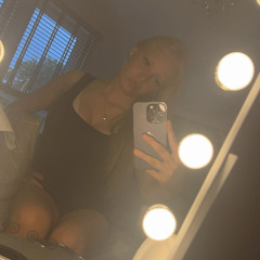 𝒦ℯℯ𝓁ℯ𝓎ꨄ